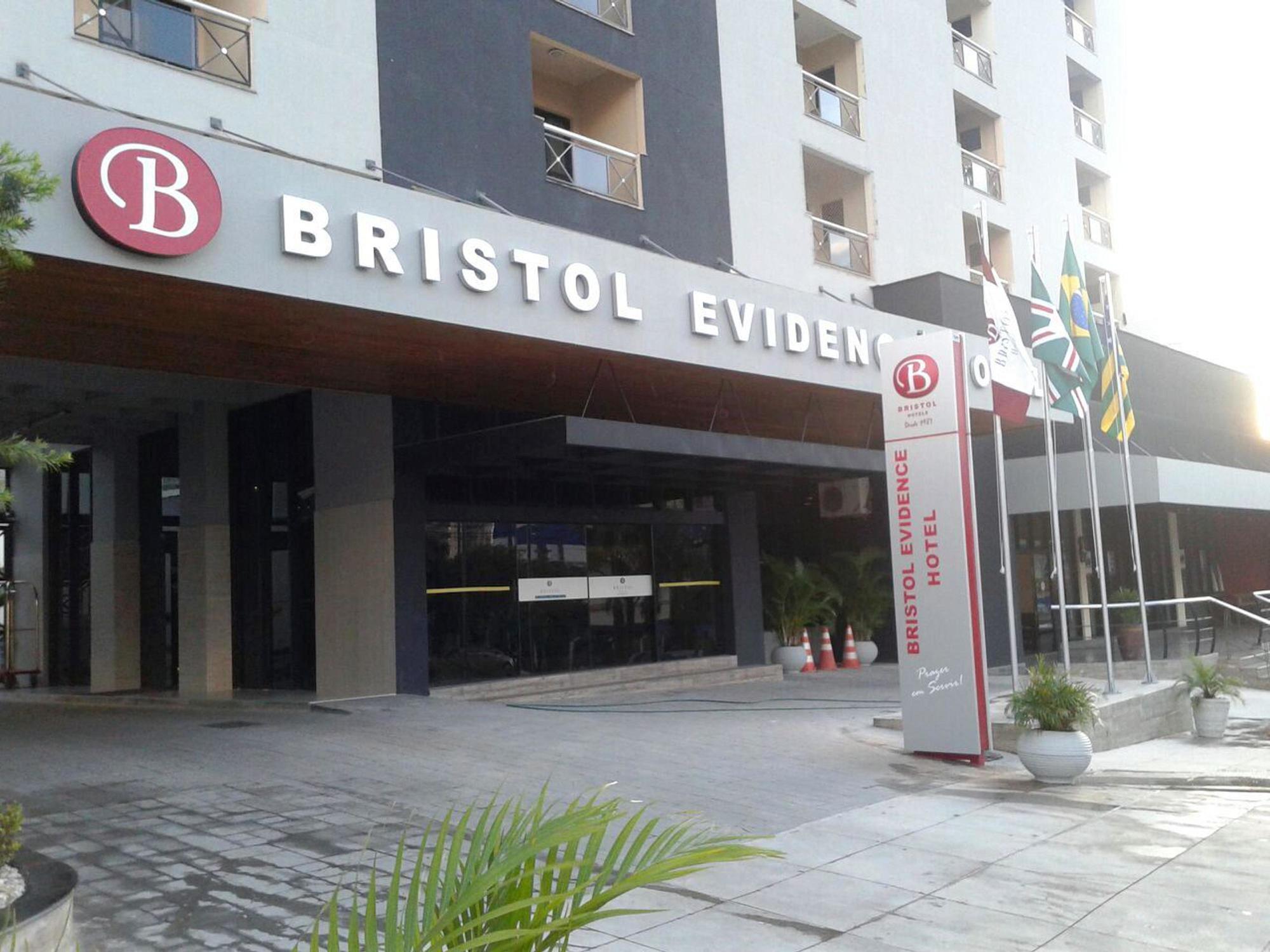 Bristol Evidence Hotel Goiânia Esterno foto